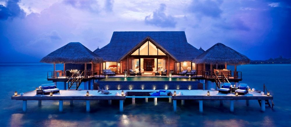 content/hotel/Taj Exotica/Accommodation/The Rehendi Presidential Overwater Suite with Pool/TajExotica-Acc-RehendiPresidentialSuitePool-03.jpg